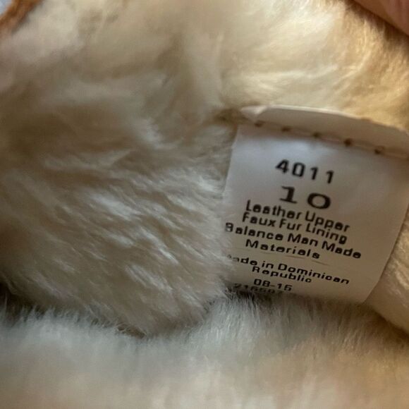 Minnetonka Moccasins/Slippers Tan Suede 10 - Picture 8 of 8